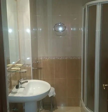 招待所 Don Pepe 3*